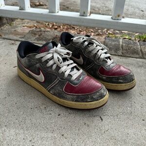 Nike Air Zoom Infiltrator Sneakers 311191-007 Distressed Grey Red Men’s Size 9